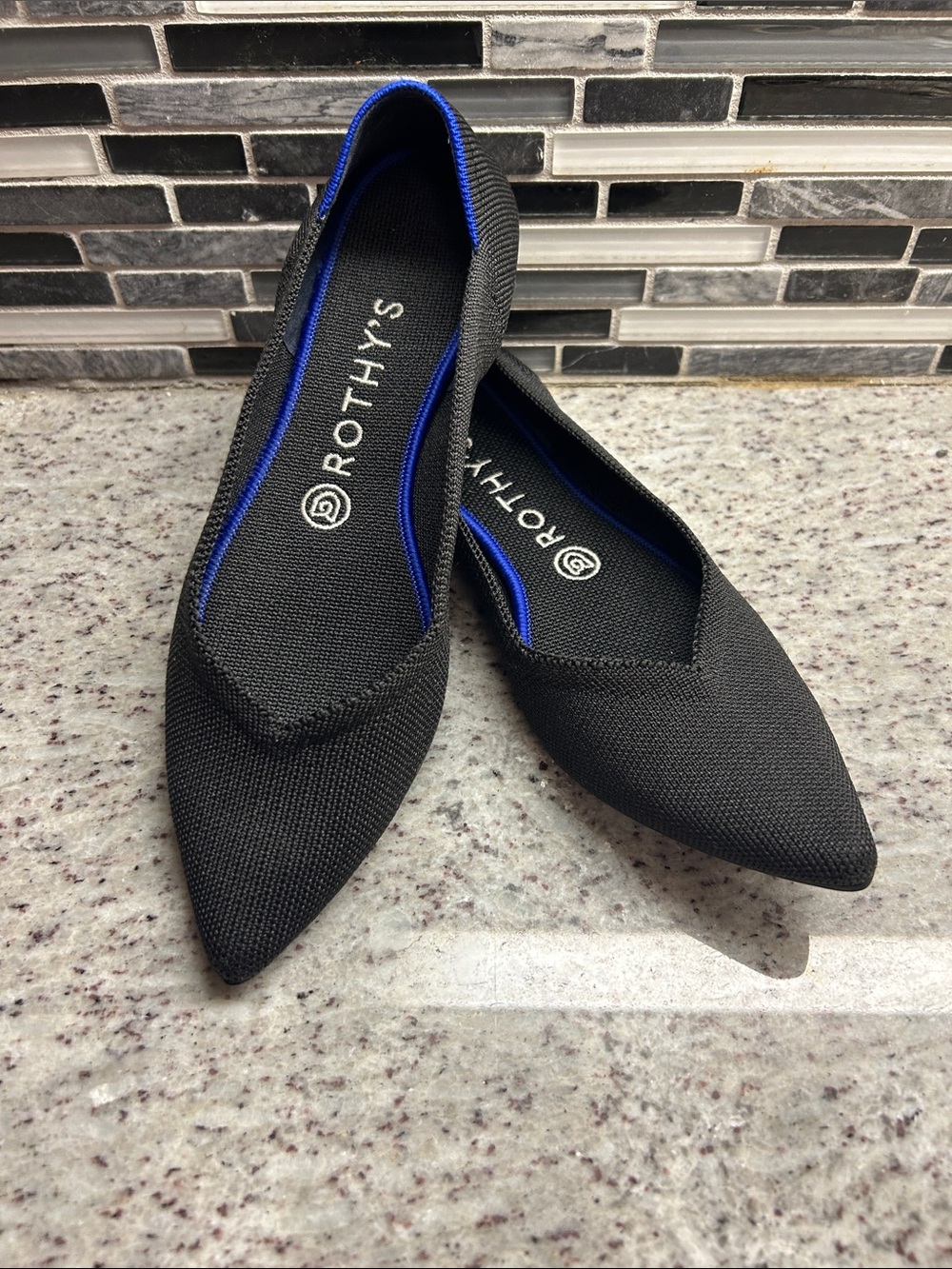 Rothy's Black Pointed Knit Flats with Blue Trim size 8.5